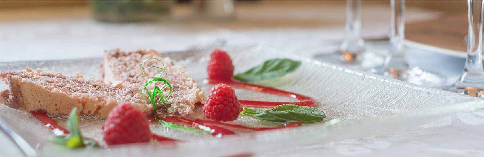 Les Plats Hotel restaurant Ain